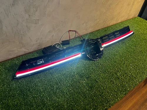 Imagem do produto Grade Frontal Polo Iluminada Led Colmeia Black Mod Gts 2023+