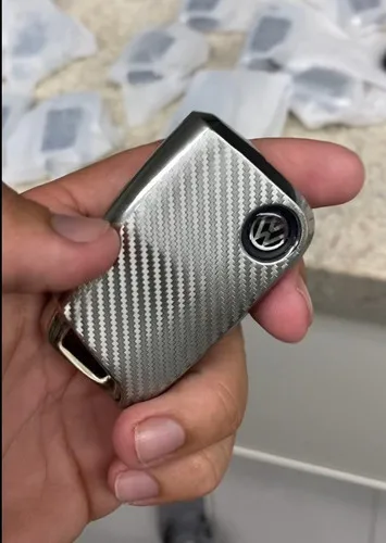 Imagem do produto Capa De Chave Carbon Em Tpu Vw Nivus Polo Golf Tcross